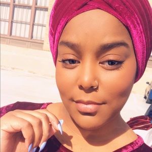 Meet your Posher, Nina